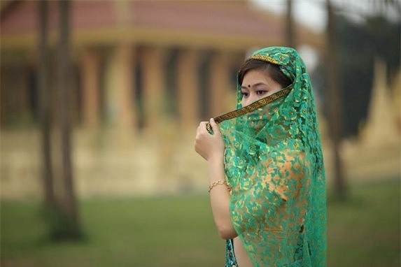 Sau ky yeu 'Hau due mat troi' lai den 'Co dau 8 tuoi' hinh anh 5