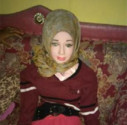 búp bê tình dục, thiên thần, hạ phàm, giáng trần, tiên nữ, Indonesia, chuyện lạ, kỳ lạ