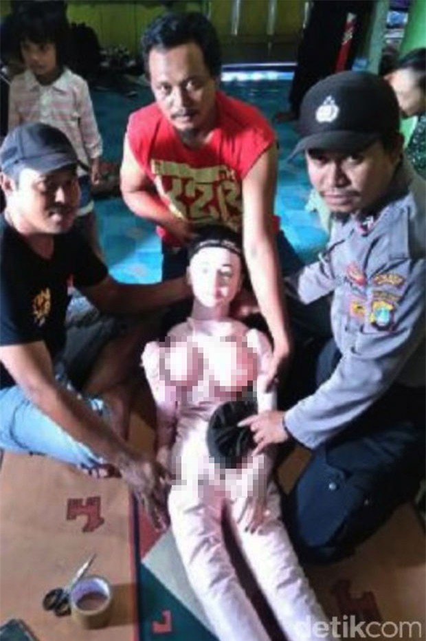 búp bê tình dục, thiên thần, hạ phàm, giáng trần, tiên nữ, Indonesia, chuyện lạ, kỳ lạ