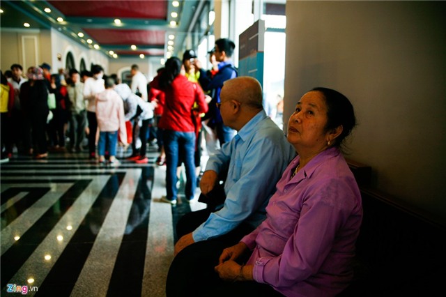 Canh 'chinh phuc' Fansipan khon kho ngay nghi le hinh anh 4