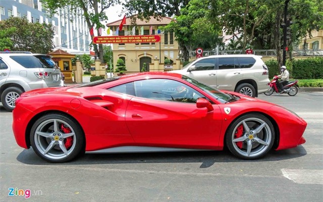 Sieu xe Ferrari 488 GTB mau do thu 2 tren 14 ty o Sai Gon hinh anh 3