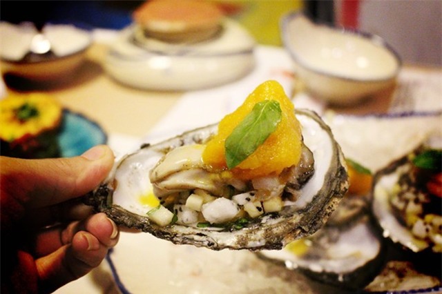 10 quan oc luon dong khach cua TP HCM hinh anh 2