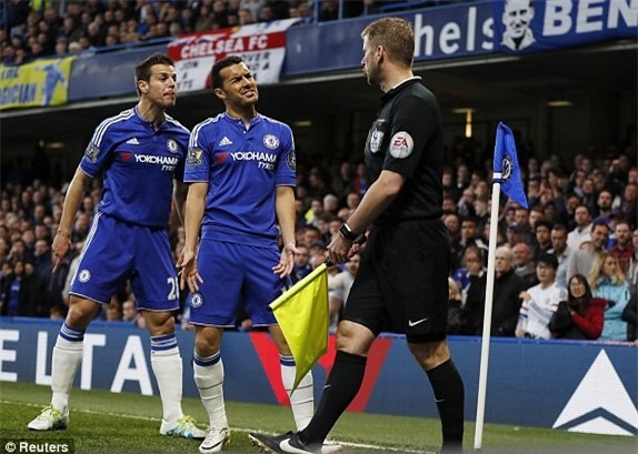 Chelsea hoa Tottenham 2-2, Leicester vo dich ngoai hang Anh  hinh anh 6