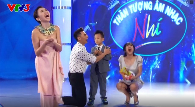 Sao Việt và những lần bối rối vì sự cố nhạy cảm trên sân khấu - Ảnh 1.