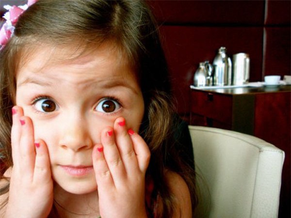 Nói với con về tình dục