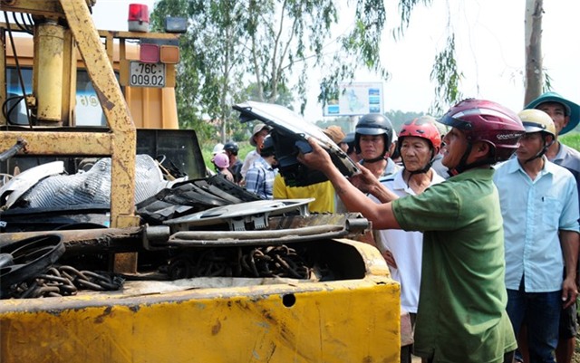 Can canh xe tai va cham xe khach, 4 nguoi chet  hinh anh 5