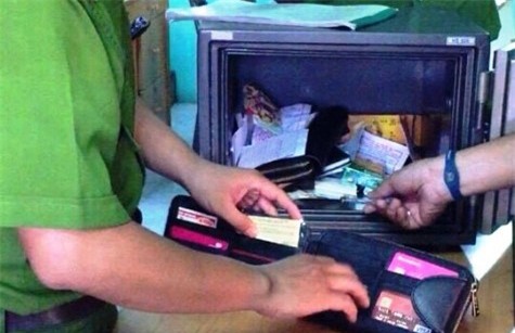 Canh sat no 6 phat sung bat 2 ke trom ket sat hinh anh 1