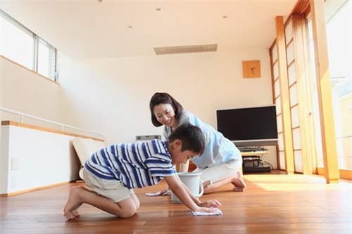 Bí quyết dạy con làm việc nhà, bé làm việc nhà, dạy con