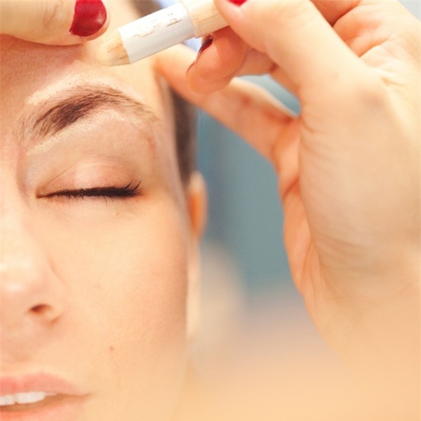 Muốn trang điểm chuyên nghiệp thì phải biết 9 mẹo này