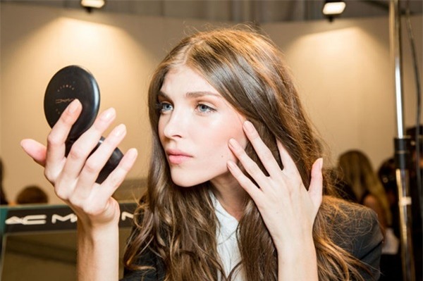 Muốn trang điểm chuyên nghiệp thì phải biết 9 mẹo này