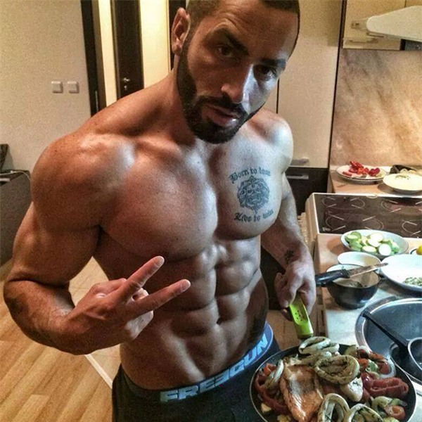 Chùm ảnh: Soái ca 6 múi vào bếp khiến các chị em phát cuồng - Ảnh 10.