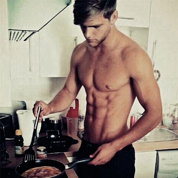 Chùm ảnh: Soái ca 6 múi vào bếp khiến các chị em phát cuồng - Ảnh 19.