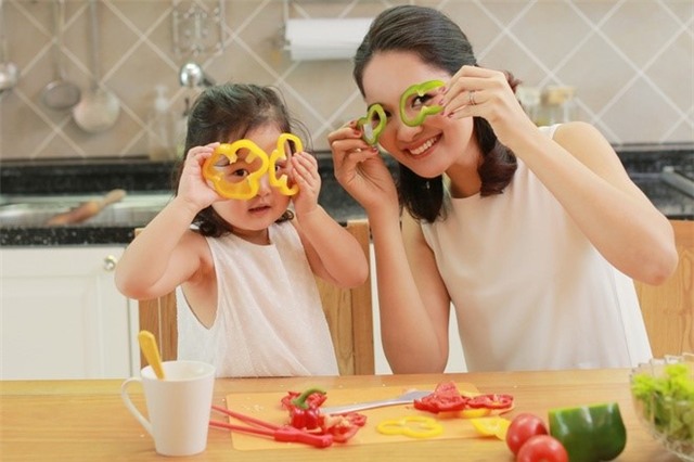 Hoa hau Huong Giang muon giu kin gioi tinh thai nhi hinh anh 1