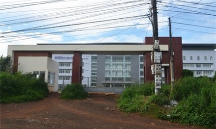 Bệnh viện đa khoa Tây Nguyên dù chưa xây xong nhưng đã được cho mua máy tính với giá cao gấp 3 lần giá thị trường từ năm 2010.