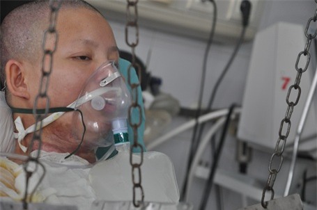 Bản thân chị đã cố gắng cứu được 2 con ra ngoài an toàn.