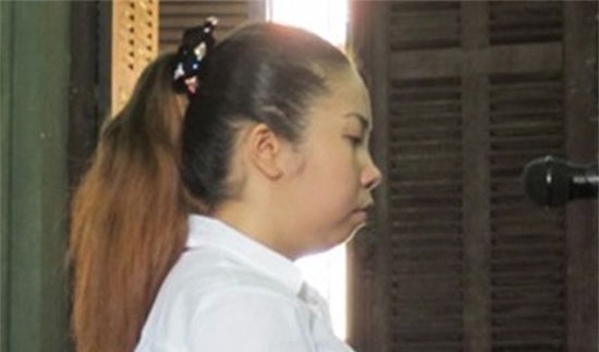 Chân dung người vợ lớn tại phiên tòa.