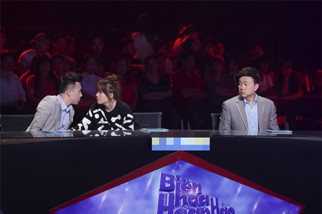 Tran Thanh benh vuc Hari Won khi ngoi ghe nong game show hinh anh 4