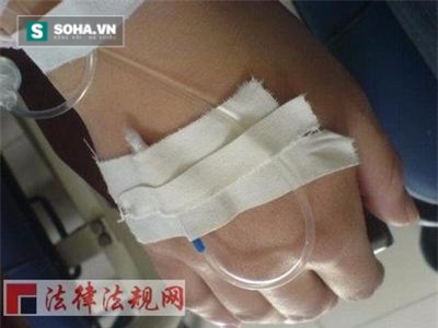 Nữ sinh 17 tuổi tử vong trong khi vừa được truyền dịch. Ảnh minh họa.