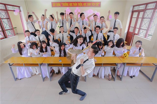 ảnh kỷ yếu, ảnh lưu niệm, trường chuyên