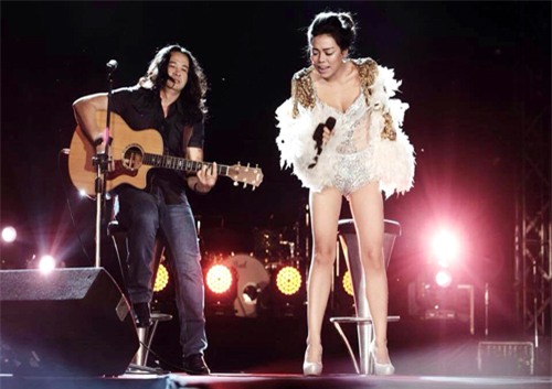 ha linh, ca si ha linh, ha linh an mac phan cam