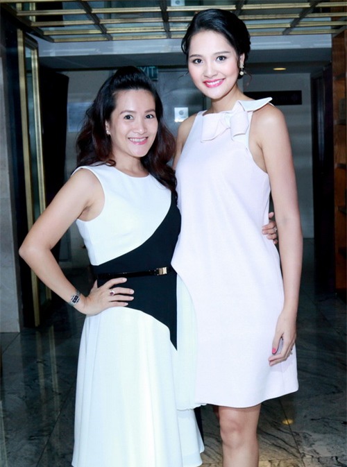 hh huong giang khoe bung bau 7 thang tai su kien - 9