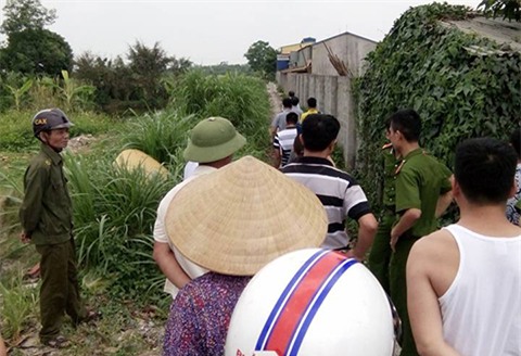 Lực lượng chức năng phong tỏa hiện trường phục vụ công tác điều tra làm rõ nguyên nhân vụ việc