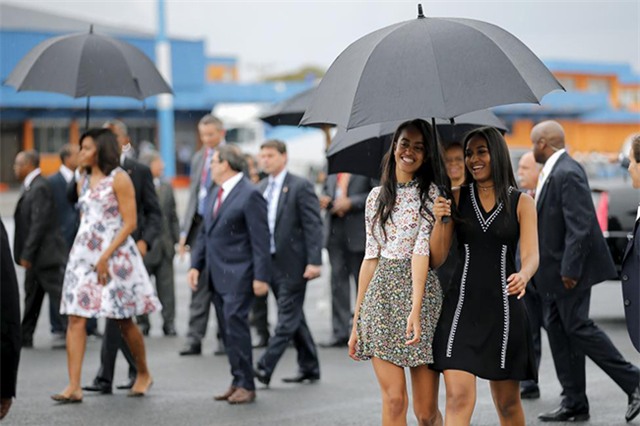 Chùm ảnh quá trình lột xác của công chúa lớn nhà Obama suốt 8 năm qua - Ảnh 13.
