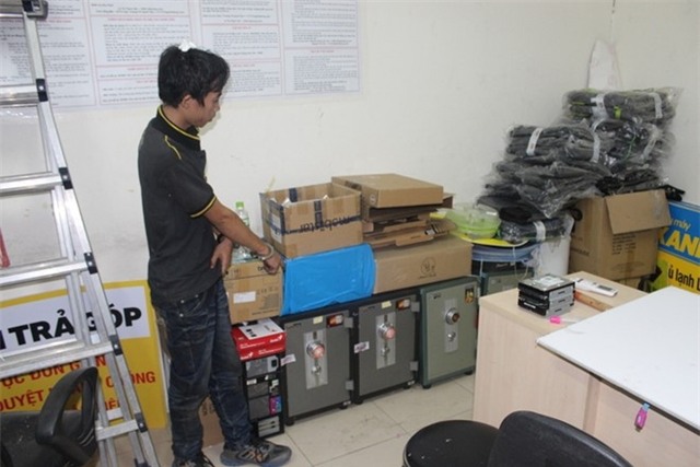 Ke trom hon 2,7 ty sa luoi vi bao tien qua nang hinh anh 1