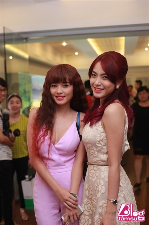 vo-le-hoang-tren-phim-ngoai-doi-khac-nhau-1-troi-1-vuc-blogtamsuvn16