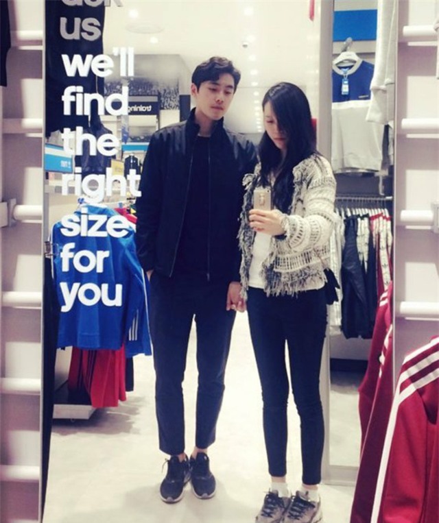 Soái ca mặc sơ mi trắng trong truyền thuyết đã xuất hiện ở Việt Nam rồi các chị em ơi! - Ảnh 18.