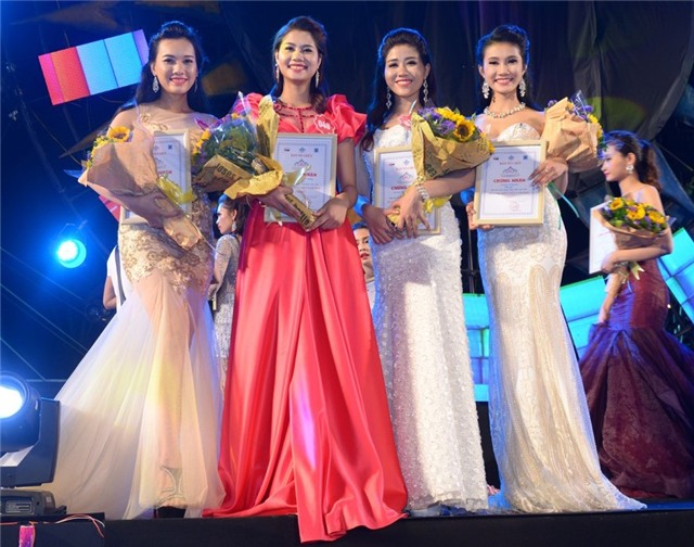 Thi sinh Hoa hau Bien khoe dang trong trang phuc ao tam hinh anh 10