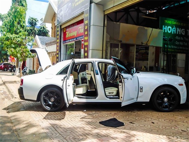 Rolls-Royce Ghost do la mat o Sai Gon hinh anh 2