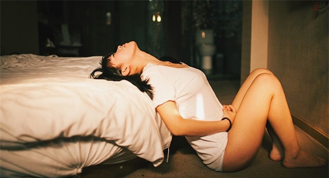 Ở nhà quanh quẩn làm bà nội chợ chăm sóc chồng con, mọi thứ trở nên nhàm chán khiến tôi phải tìm thứ để giải khuây.