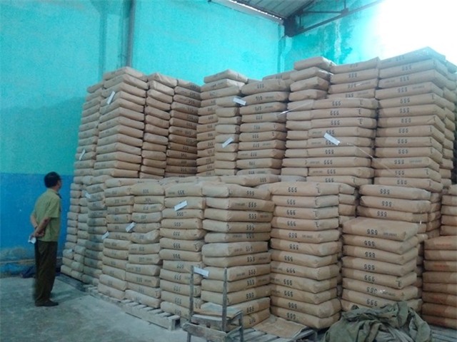 Phát hiện, bột mì, Sài Gòn, hết hạn, hóa chất, giả, thực phẩm bẩn, đội lốt, lúa gạo,