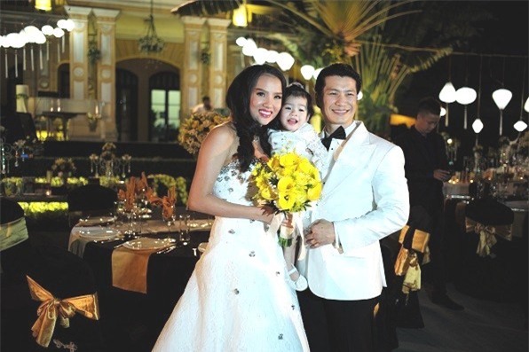 Dustin Nguyen: Vo cu, vo moi co the ngoi an chung vui ve hinh anh 3