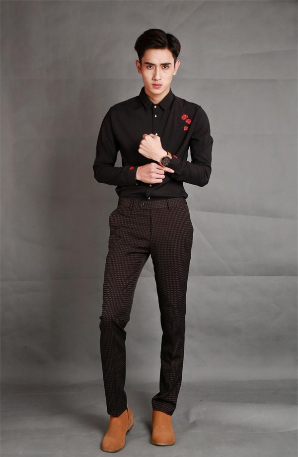 Anh chàng có tham gia chụp một số bộ ảnh mẫu.