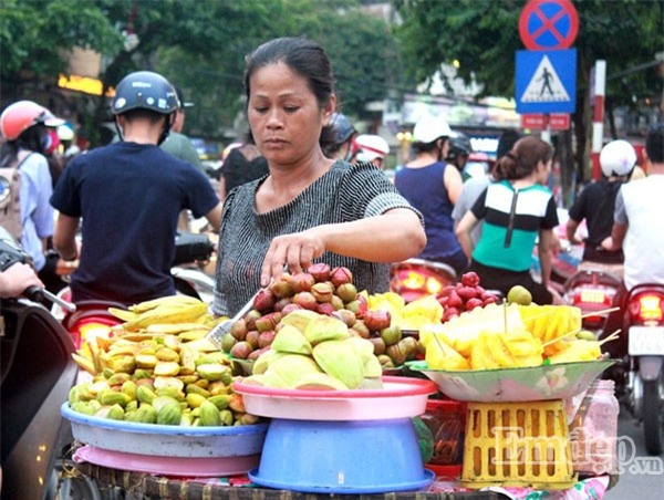 Hoa quả dầm ớt khiến ai cũng phải thèm thuồng