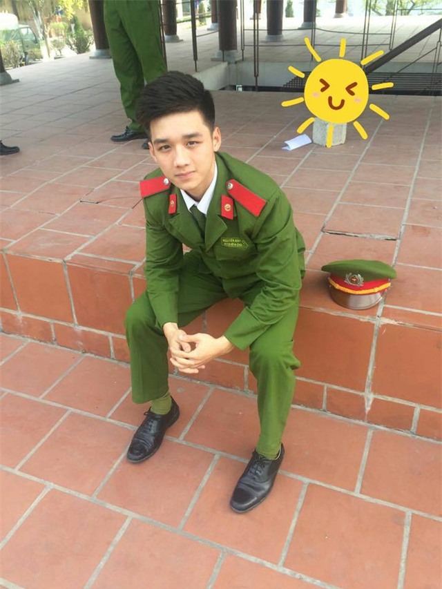 Anh công an Việt có vẻ đẹp tiểu mỹ thụ được phái nữ truy lùng trên mạng xã hội - Ảnh 4.