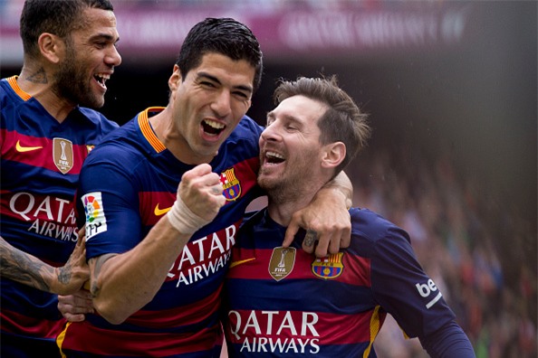 Bênh Suarez, Messi chửi thẳng mặt đối thủ - Ảnh 4.