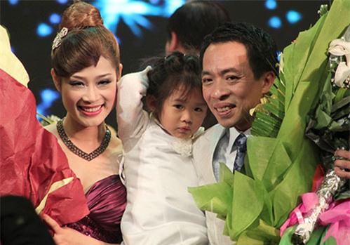 vo xinh dep, it nguoi biet cua 3 ca si