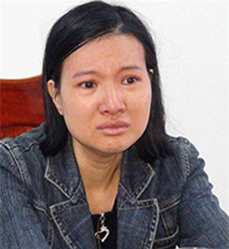 Quái chiêu, đôla, lừa đảo, tiệm vàng, tiệm cầm đồ, tiền giả, tiền đôla giả, tiền âm phủ, ngân hàng, tiền giấy