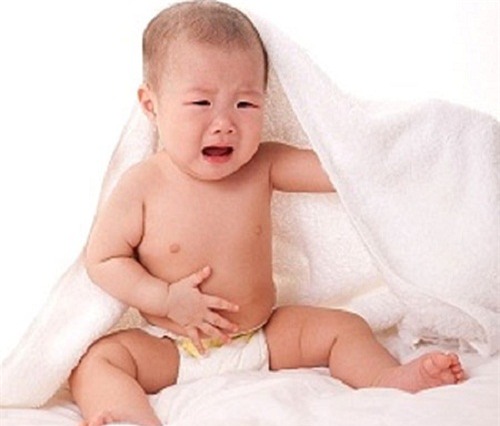 con nhap vien cap cuu vi phu huynh dung hong xiem chua tieu chay - 1