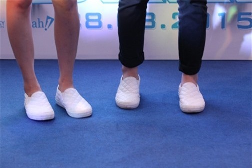 chan-nha-phuong-truoc-va-sau-photoshop-blogtamsuvn11