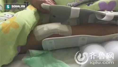 Rúng động vụ học sinh đánh thầy giáo gẫy chân ngay trong trường - Ảnh 1.