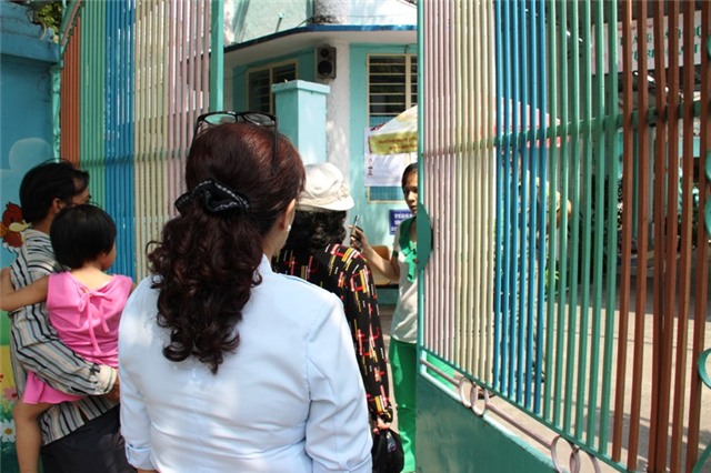 sập cần cẩu, quận 10, phụ huynh, trường mầm non