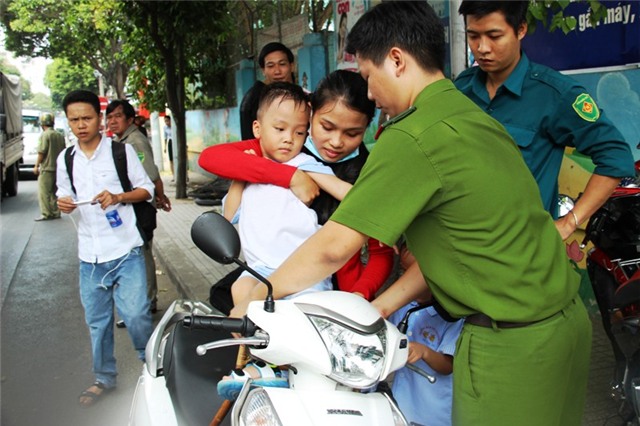 sập cần cẩu, quận 10, phụ huynh, trường mầm non