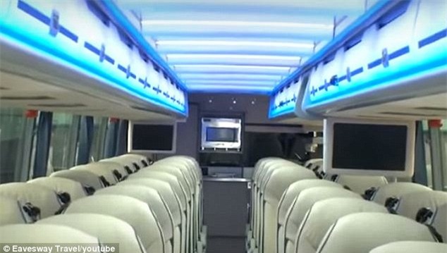 Bên trong siêu xe buýt chai lọ ném không thủng của CLB Man Utd - Ảnh 6.