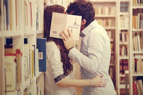 Chàng trai Kinh tế chấm dứt tình yêu đẹp trong sự đau khổ (ảnh minh họa)