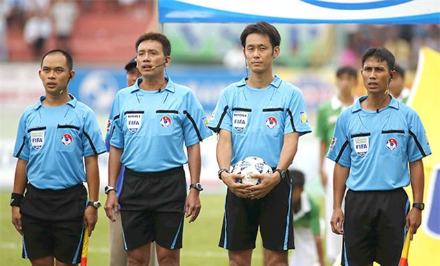 Hà Anh Chiến, Trọng tài , SLNA, v.league, thanh hoám tiêu cực trọng tài