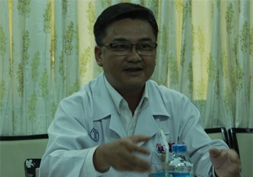 TS - BS Lê Quốc Hùng, Phó khoa Bệnh Nhiệt đới BV Chợ Rẫy TP.HCM chia sẻ về ca tự thiêu.